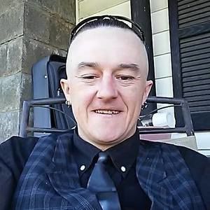 Meet your Posher, Christopher